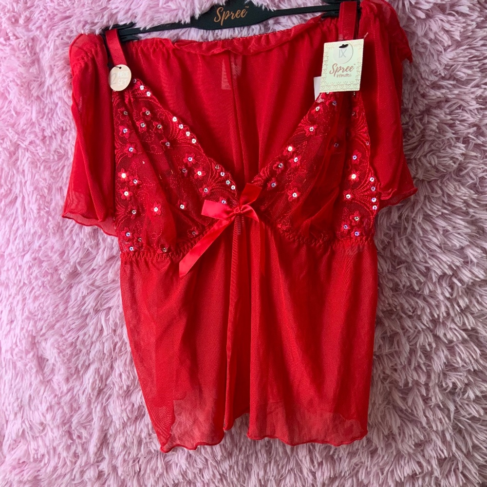 Red loungrie